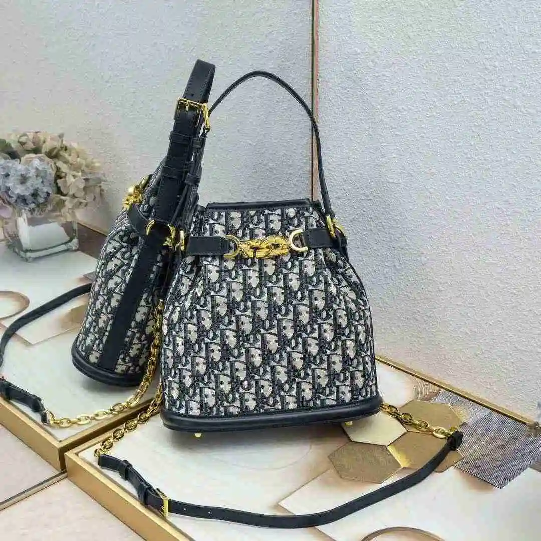 KK02450 (1).webp