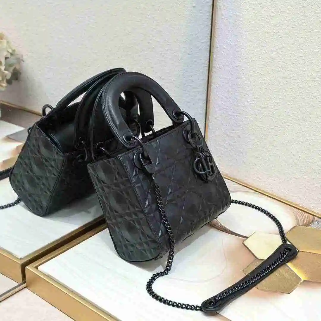 KK02450 (17).webp