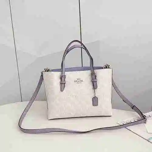 Bolso de hombro CH Kouchi hecho de material de lona importado, bolsa de regalo de entrega de alta ca