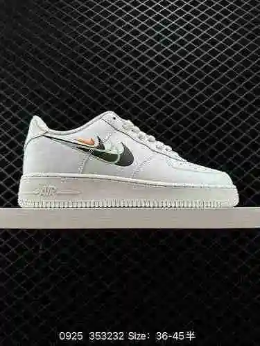 6 Nike Air Force '7 Air Force One Zapato deportivo informal, versátil y de caña baja. El rendimiento