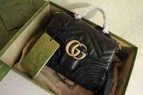 El bolso cruzado GUCCI adopta una versión de réplica de cuero original importada de primer nivel par