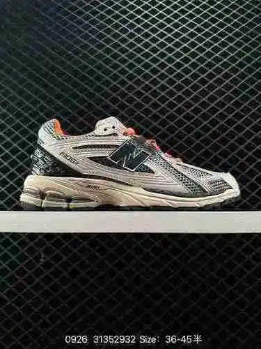 La sexta serie New Balance ML96 de calzado deportivo informal retro para correr de nivel empresarial