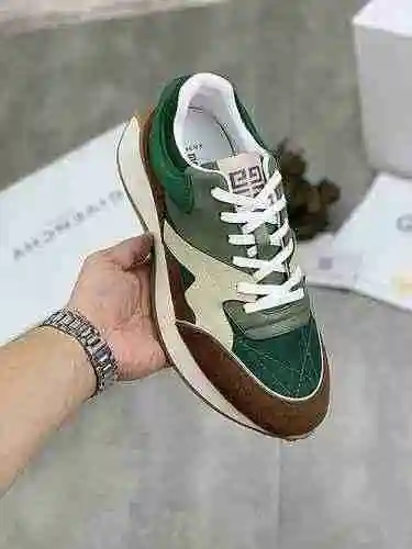 Zapato de hombre Givenchy Código: 0924C20 Talla: 38-44 (45 se puede personalizar)