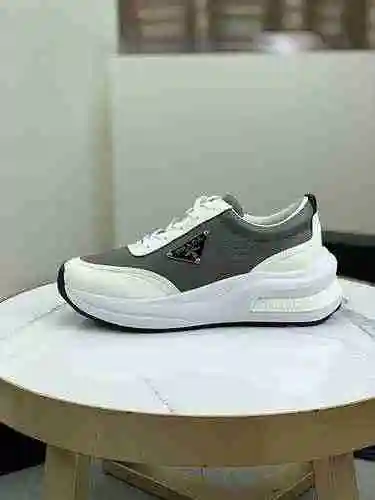 Código de calzado Prada para hombre: 0924D40 Talla: 38-44 (45 se puede personalizar)