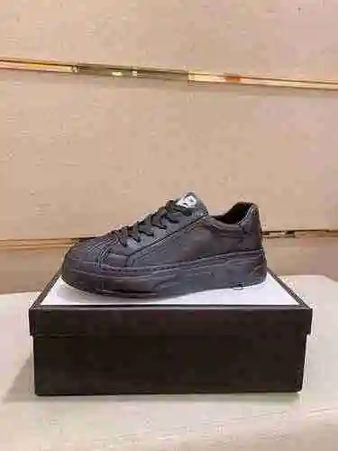 Zapato GUCCI para hombre Código: 0920B70 Talla: 38-44