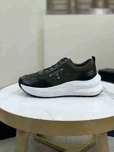 Código de calzado Prada para hombre: 0924D30 Talla: 38-44 (45 se puede personalizar)