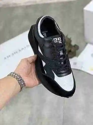 Zapato de hombre Givenchy Código: 0924C20 Talla: 38-44 (45 se puede personalizar)