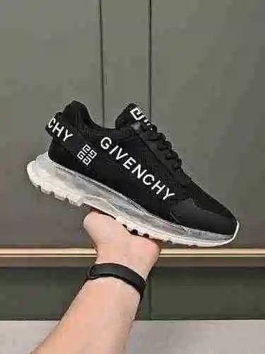 Zapato de hombre Givenchy Código: 0926C10 Talla: 38-44 (45 hechos a medida)
