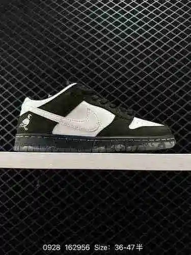 28 nivel de empresa Nike Jeff Staple x Nike SB Dunk Low" Paloma" 3. El zapato de tabla