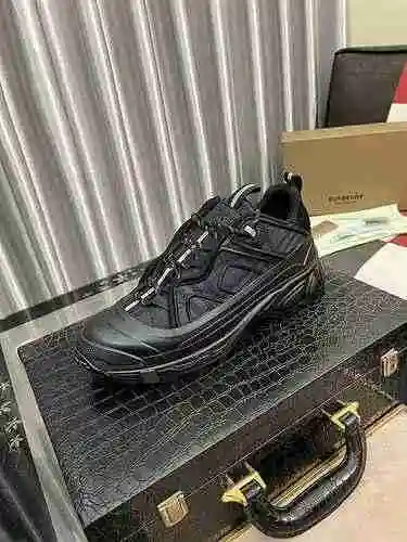 Zapato Burberry Hombre Código: 1003C60 Talla: 39-44