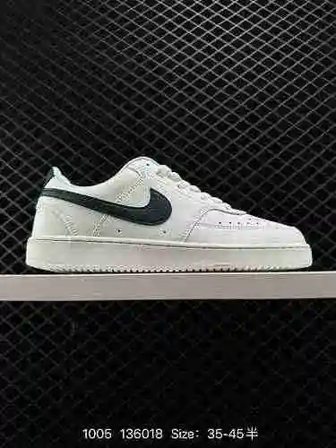 La zapatilla deportiva casual, versátil y transpirable de corte bajo 9 NK Court Borough Low 2 FP pre