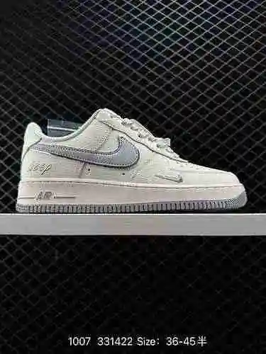 Nike Air Force Low Air Force One zapatos deportivos informales, versátiles y de felpa de caña media.