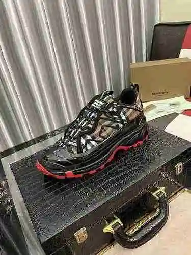 Zapato Burberry Hombre Código: 1003C60 Talla: 39-44