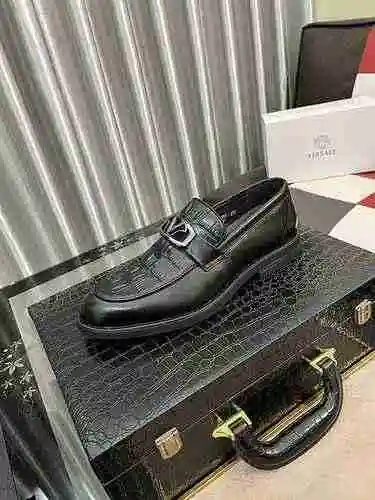 Zapato Versace Hombre Código: 0909B70 Talla: 38-44