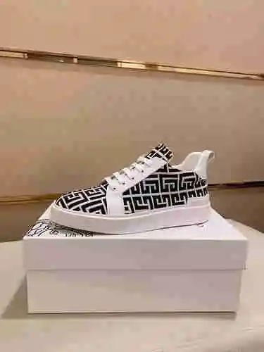 Zapato Versace Hombre Código: 1007B30 Talla: 38-44 (45 personalizados sin devolución ni cambio)