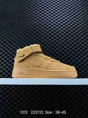 Nike Nike Air Force Low Air Force One zapatilla casual versátil de felpa y felpa de caña media. El r