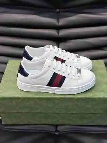 Código de pareja GUCCI: 1013B40 Talla: 35-44