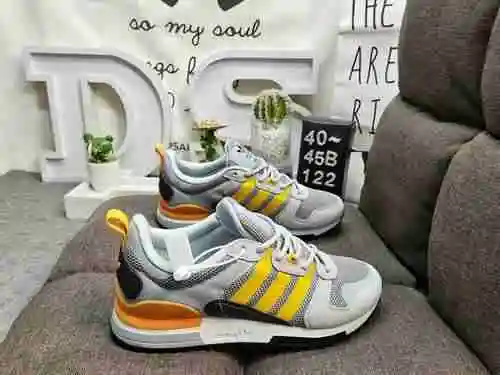 122D Adidas Originals ZX 700 Hd functional technology style retro sports casual shoes. This adidas c