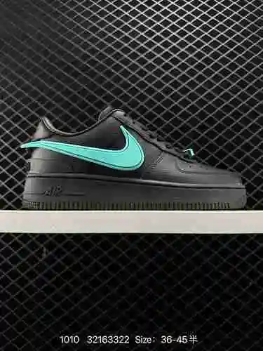Nike Air Force Low AMBUSH co-branded el último cartón original para crear una versión pura de Air Fo