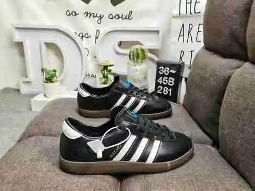 281DAdidas MALMO clover trend casual, lightweight, wear-resistant, anti slip, low top board shoes wi