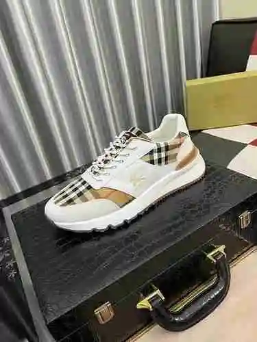 Zapato Burberry Hombre Código: 1015B50 Talla: 38-44