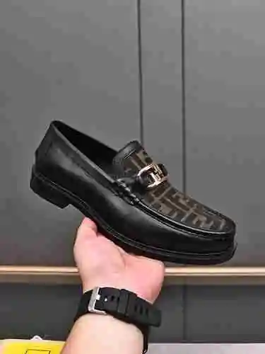 Zapato Fendi para hombre Código: 1018B80 Talla: 38-44 (45 personalizados sin devolución ni cambio)