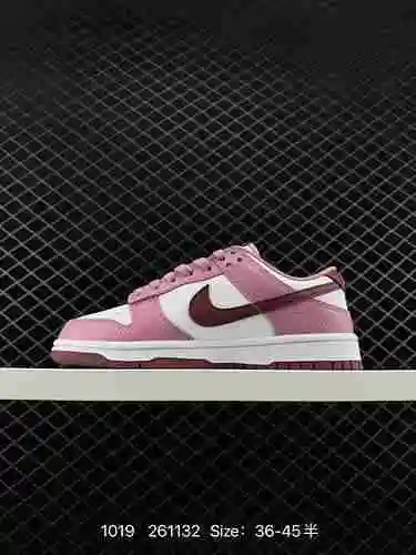 La clásica y versátil serie de zapatillas Nike SB Zoom Dunk Low de 6 zapatillas Nike SB de nivel emp