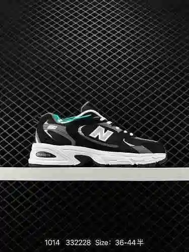 Las 3 zapatillas retro para correr New Balance 3, NB3, son de hecho uno de los estilos clásicos de l