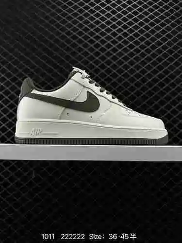 Auténtica zapatilla deportiva casual y versátil Nike Air Force Low Air Force One Low. El rendimiento