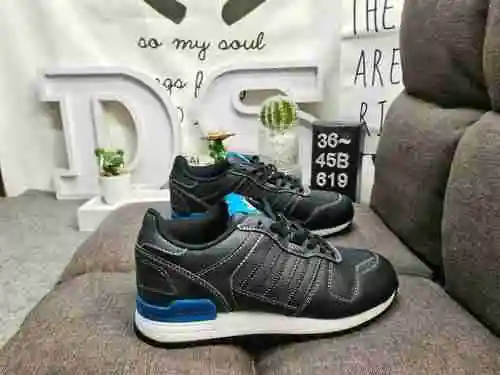 619D Adidas Originals ZX 700 Hd functional technology style retro sports casual shoes. This adidas c