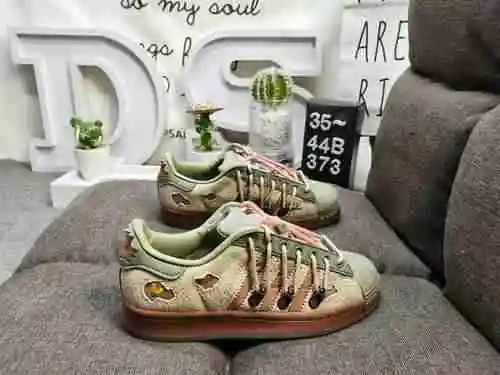 373Dmelting sadness x adidas originalsSuperstar Shell Head Rabbit Hole Series Trendy Classic Board S