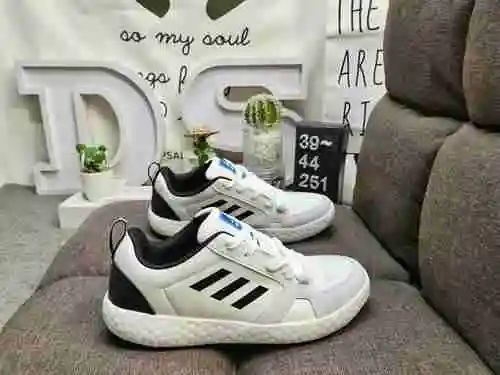251D Men's Shoe ADIDAS DAROGA CANVAS Hiking and Mountaineering Shoes Multi functional Outdoor Off ro