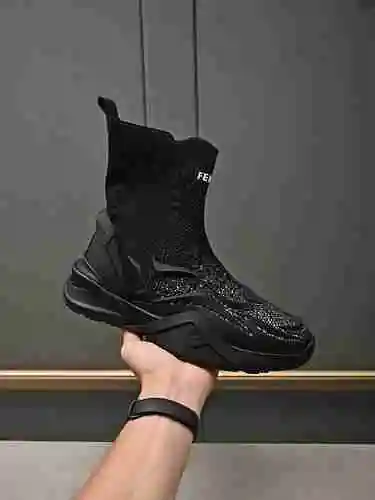 Código de estilo de pareja Fendi: 1018C00 Tamaño: Mujer 35-40 Hombre 38-44 (personalizado para 45)