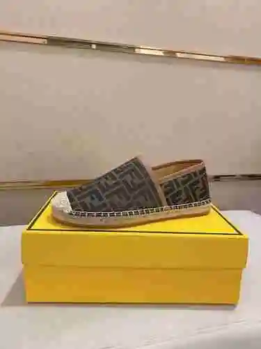 Zapato Fendi Hombre Código: 1007B30 Talla: 38-44 (45 personalizados sin devolución ni cambio)