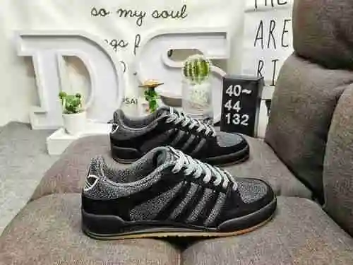 132D adidas Originals Cord's popular piece, Low cut and agile design, is also popular among trendset