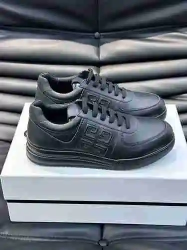 Zapato de hombre Givenchy Código: 1013B50 Talla: 38-44 (45 hechos a medida)