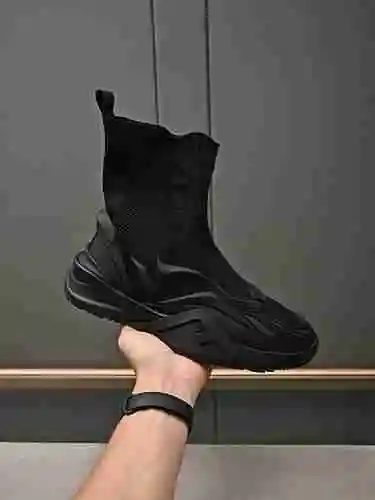 Código de estilo de pareja Fendi: 1018C00 Tamaño: Mujer 35-40 Hombre 38-44 (personalizado para 45)
