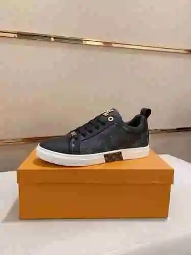 Zapato LV Hombre Código: 1007B30 Talla: 38-44 (45 personalizados sin devolución ni cambio)