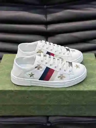 Código de pareja GUCCI: 1013B40 Talla: 35-44
