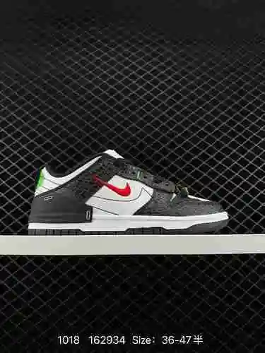 La parte superior Nike Dunk Low Disrupt 2 "Pale Ivory" Nike Dunk Low Disrupt 2 está hecha 