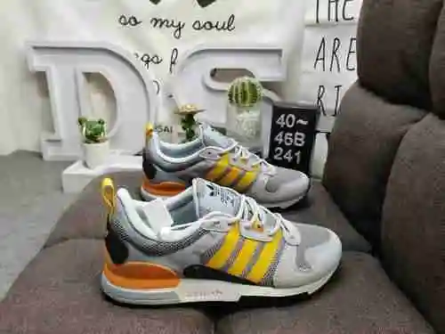 241D Adidas Originals ZX 700 Hd functional technology style retro sports casual shoes. This adidas c