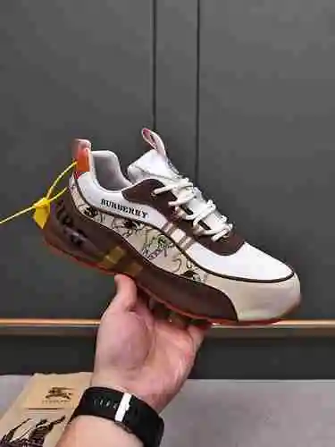 Zapato Burberry Hombre Código: 1018B60 Talla: 38-44