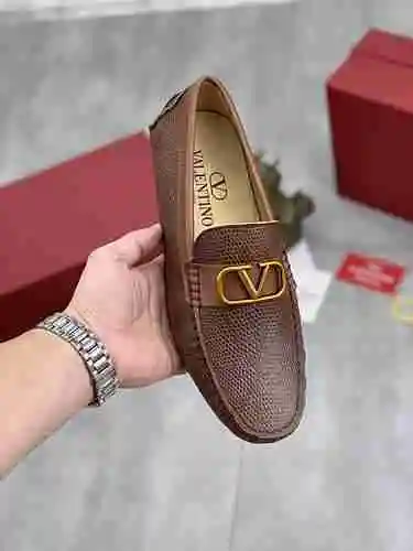 Zapato Valentino Hombre Código: 1011B20 Talla: 38-44 (45 personalizados sin devolución ni cambio)