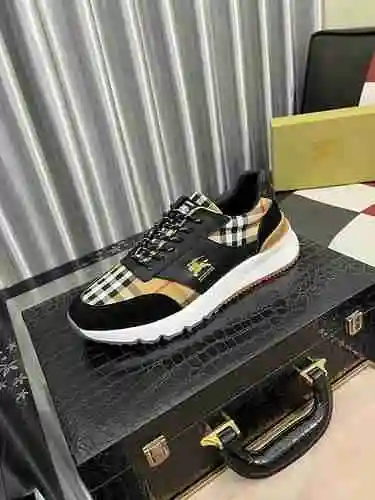 Zapato Burberry Hombre Código: 1015B50 Talla: 38-44