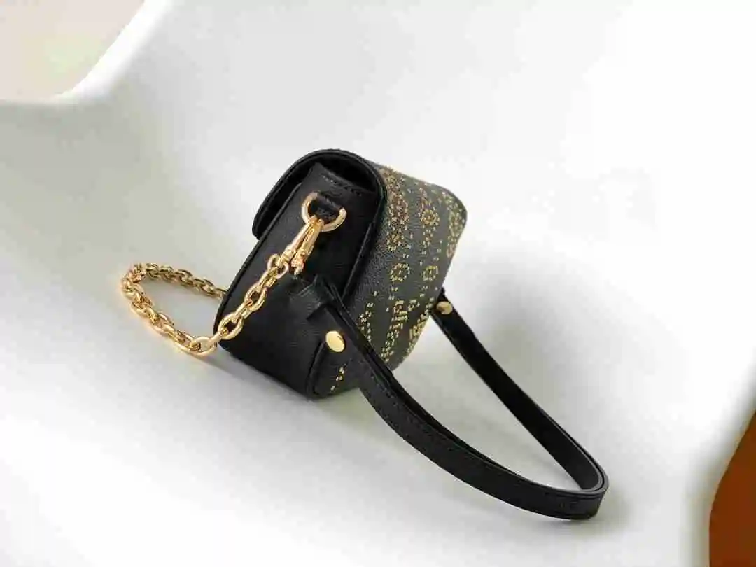 KK04650 (2).webp