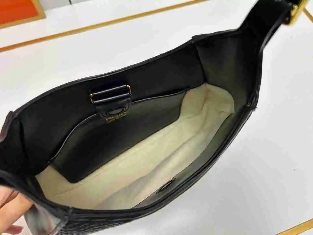 KK02550 (8).webp