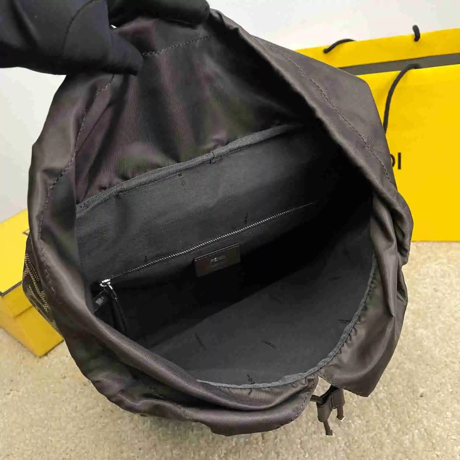 FD004950 (2).webp
