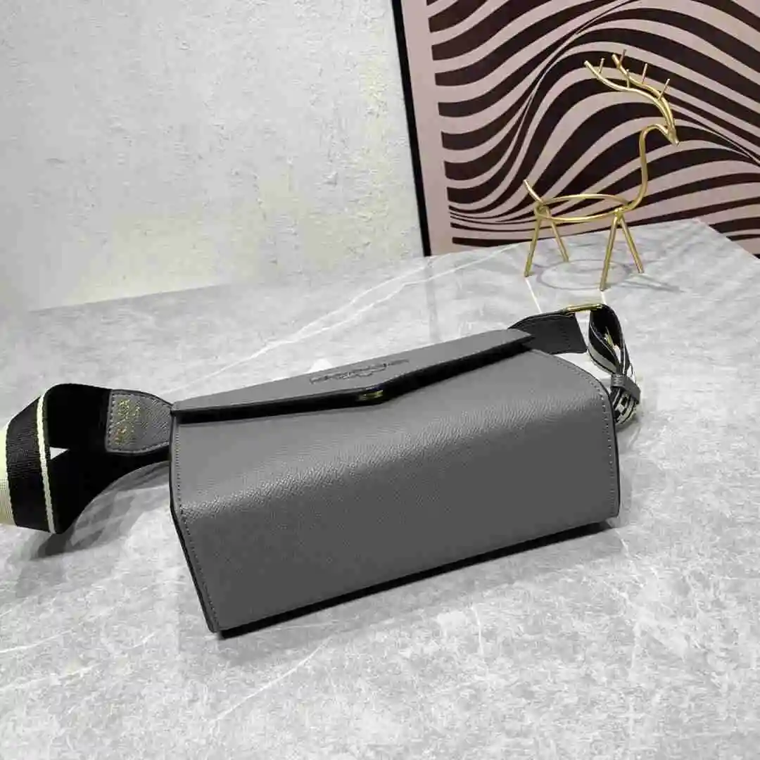 KK02250 (19).webp