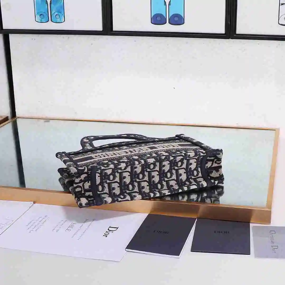 KK02450 (4).webp