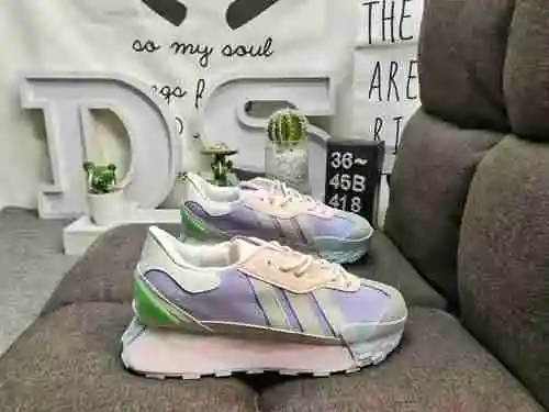 418D Retro Dominant! Adidas neo futro mix r limited edition touch shoes. The entire shoe design insp